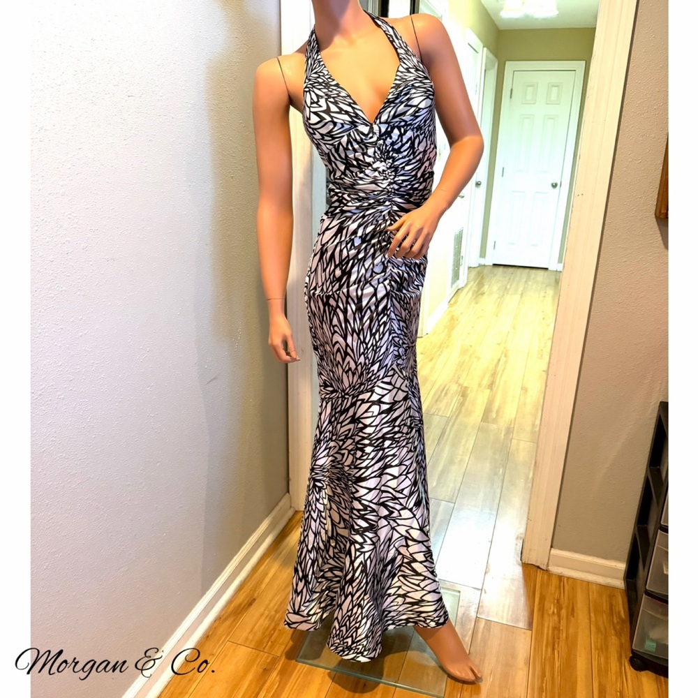 MORGAN & CO. Black and White Abstract Print Ruched Mermaid Style Dress